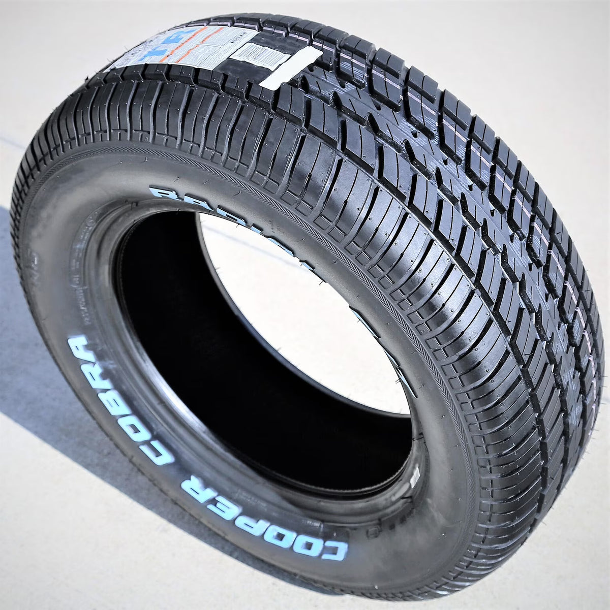 Cooper Cobra Radial G/T All-Season P225/70R14 98T Passenger Tire - Product image 1